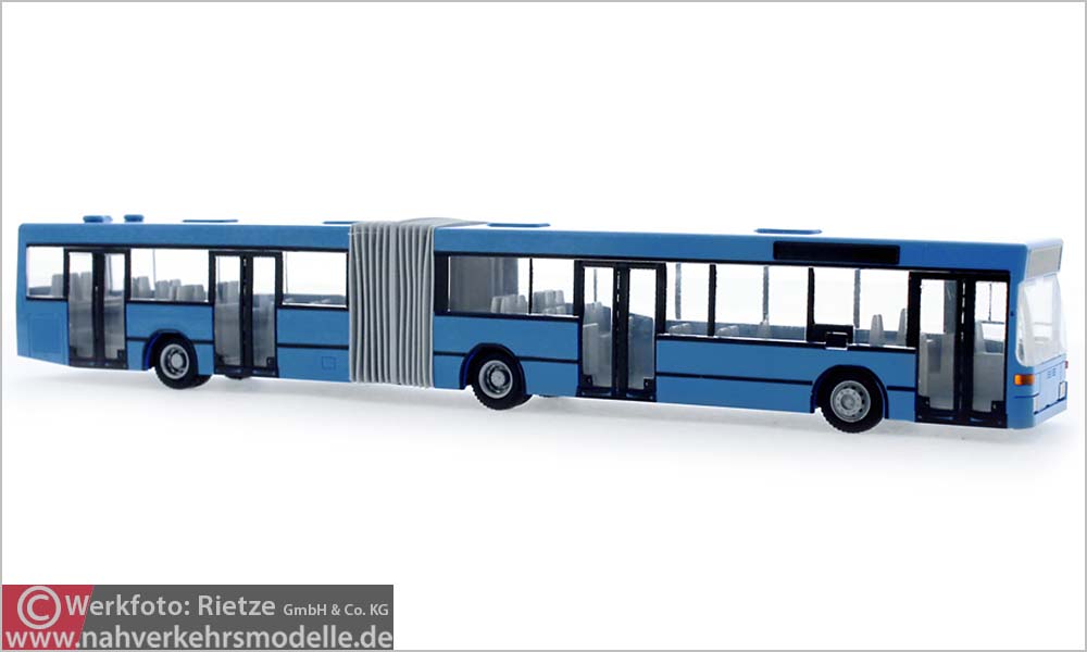 Rietze Busmodell Artikel 76412 Mercedes-Benz O 405 G N 2 Messemodell Spielwarenmesse 2019 blau viertürig